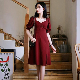 Đầm xoè cổ tim tay bồng cúc bọc