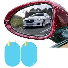 Set  2 miếng dán chống bám nước gương ô tô , bảo vệ gương chiếu hậu không bị trầy xước ,bên trong phủ lớp nano giúp tăng độ sáng ,giảm chói từ đèn pha xe khác ,chống nước chịu nhiệt cao ,đảm bảo tầm nhìn của người lái xe ,giúp lái xe an toàn tuyệt đối