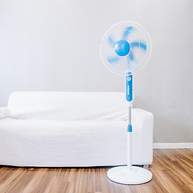 Quạt Tích Điện Năng Lượng Mặt Trời Cao Cấp S888