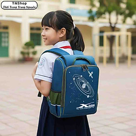 Balo Học Sinh Cấp 1 Xbags Universe XB3104 - Balo Chống Gù Lưng, Nhiều Ngăn Tiện Lợi, Nhẹ Bền, Thiết Kế Đẹp Cho Bé Đi Học
