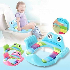 Mua Sản phẩm phụ kiện  vệ sinh nhà tắm -Bệ lót thu nhỏ bồn cầu cho bé từ 3- 10 tuổi   có tay vịn  chống lạnh   tạo tính tự lập  giúp trẻ ngồi vệ sinh dễ dàng   không trơn trượt  phù hợp với tất cả các loại bồn cầu   an toàn và tiện lợi