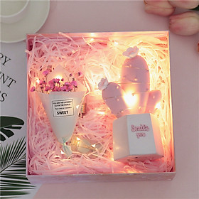 Set Hộp Quà Cây Xương Rồng Và Bó Hoa Khô