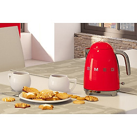 Ấm siêu tốc SMEG KLF03RDEU Hàng chính hãng