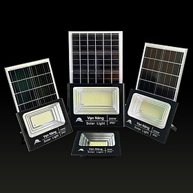 Mua Đèn pha năng lượng mặt trời Vạn Năng Solar 60w  100W  200W  300W
