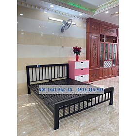 Mua Giường sắt mỹ nghệ CAO CẤP kích thước 1m8x2m