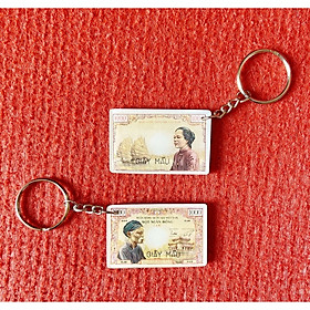 Móc khóa xe máy hình tờ 1000 đồng ông bà già