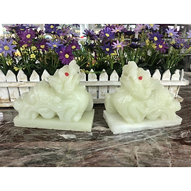 Mua Cặp Tỳ Hưu phong thủy với đôi mắt đỏ đá ngọc Onyx có đế - Dài 15 cm