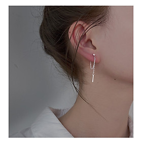 Bông tai xích mỏng thả thanh Titan chữ nhật năng động thu hút