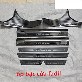 Ốp bậc cửa , nẹp bước chân Vinfast Fadil 2019-2022 cao cấp -mẫu Titan 8 chi tiết