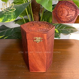 HỘP CHÈ gỗ hương khắc THUẬN BUỒM XUÔI GIÓ 9x9x18cm