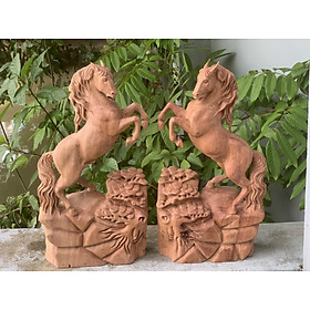 Mua Tượng con ngựa trang trí phong thủy hút tài lộc bằng gỗ hương đá kt cao 50×27×9cm
