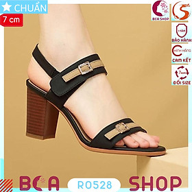 Giày sandal nữ gót trụ 7p RO528 ROSATA tại BCASHOP kiểu dáng thời trang, phối màu lạ mắt và độc đáo giữa đen và da