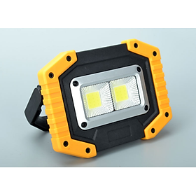 Đèn Led Ngoài Trời Công Suất 10W Sạc Điện Đa Năng