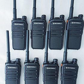 Mua Bộ 8 máy bộ đàm Motorola CP 102 (chính hãng)