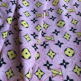 Vải lụa Nhật 100D mềm mịn co giãn họa tiết hot trend nền hồng