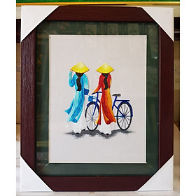 TRANH THÊU TAY - HÌNH ẢNH NGƯỜI THIẾU NỮ VIỆT NAM