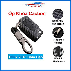 Ốp vỏ bọc chìa khóa xe Hilux 2018 bản chìa gập sợi nhựa cacbon kèm móc treo Inox