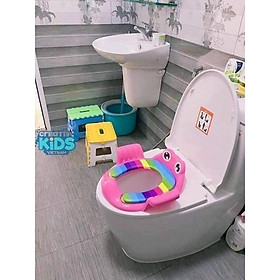 Mua LÓT BỒN CẦU ẾCH CẦU VỒNG CÓ TAY VỊN(T.P)