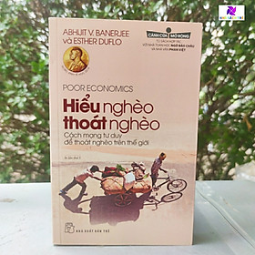 Sách - NXB Trẻ - CCMR. Hiểu nghèo thoát nghèo