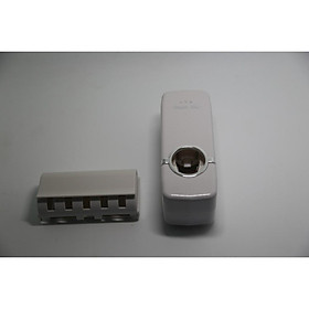 Dụng cụ nhả kem đánh răng tự động Touch me