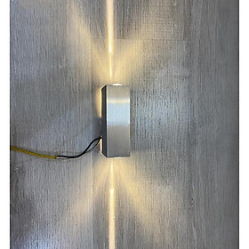 Đèn tường MESOR kiểu dáng nhỏ gọn, tiện dụng trang trí nội thất sang trọng