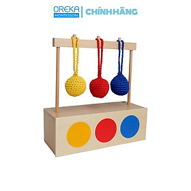 Đồ chơi trẻ em Oreka Montessori Hộp treo Ba cuộn len màu - 0191300