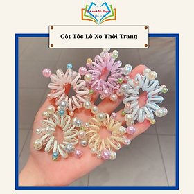 Dây cột tóc kiểu lò xo đính ngọc trai nhân tạo nhiều màu sắc