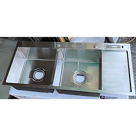 Mua Chậu rửa chén bát hai hôc một bàn có cài dao rất tiện lợi hàng dày inox 304 MỜ cao cấp chính hãng.