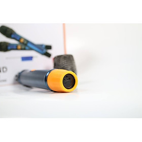 Bộ 2 Micro không dây đa năng Max 56 và Max 36 - Nâng cấp từ Max 39 - Hút âm tốt, Hạn chế hú rít - Sạc pin ngay trên mic - Pin sạc dung lượng cao - Màn hình LCD hiển thị tần số - Phù hợp mọi thiết bị - Micro karaoke - Hàng chính hãng