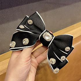 Kẹp nơ đính đá phong cách ngọt ngào sang chảnh màu đen