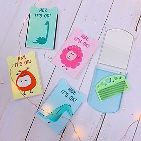 Gương Kèm Lược Hình Chữ Nhật Họa Tiết Hoạt Hình (giao ngẫu nhiên)