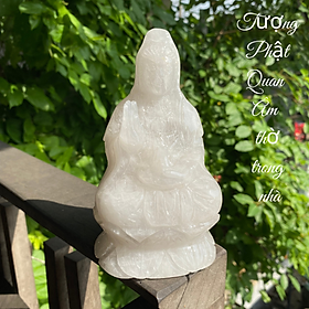 Tượng Phật Quan Âm thờ trong nhà thạch anh trắng NHASAN TP21 nặng 1.1kg, kích thước: cao 15.5cm x ngang 8.7cm x dày 7.2cm