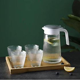 Bình Thuỷ Tinh Kèm 4 Ly Hoạ Tiết Chịu Nhiệt Để Bàn Sang Trọng Cho Phòng Khách Gồm 1 Bình Thuỷ Tinh và 4 Ly Cao Cấp
