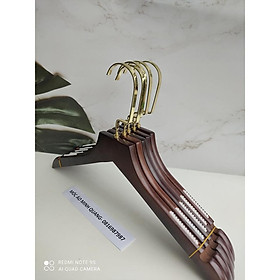 Mua MÓC GỖ TREO QUẦN ÁO - MÓC GỖ NỮ NÂU CÓ ĐỆM - MÓC TREO QUẦN ÁO SHOP THỜI TRANG -MÓC GỖ TREO VÁY CƯỚI