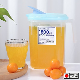 Bình nước nắp bật Yamada 1,8 lít, được làm từ nhựa PP cao cấp, kết hợp hoạt chất CEM-Bio kháng khuẩn an toàn - nội địa Nhật Bản