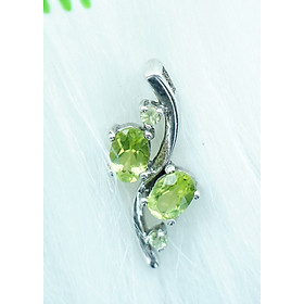 Mặt dây chuyền đá Peridot xanh lá tự nhiên 2cm