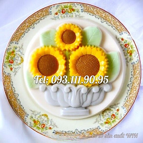 Mua Khuôn rau câu sinh nhật  cưới hỏi bình hoa hướng dương – Khuôn hình tròn loại 20 cm – Mã số 1822