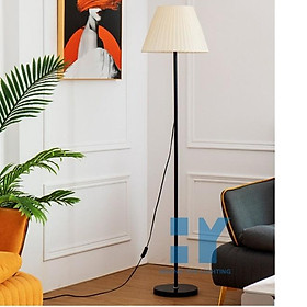 Mua Đèn cây đứng trang trí nội thất phòng khách  phòng ngủ phong cách Châu Âu bao gồm bóng đèn