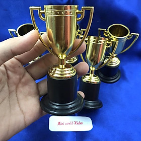 Mua Mô hình cúp vàng vô địch mini dùng cho trang trí nhà búp bê BJD 1/4