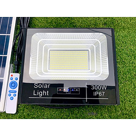 Mua Đèn Năng Lượng Mặt Trời Pha 300W - Chip LED 5730/684 Mắt LED cho Thời Gian Chiếu Sáng Lên Đến 12 Tiếng