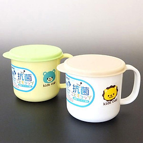 Bộ 2 cốc nhựa chống rơi vỡ cho bé kèm nắp kháng khuẩn (giao màu ngẫu nhiên) - Hàng nội địa Nhật