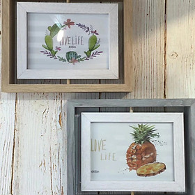 Khung hình Love Life