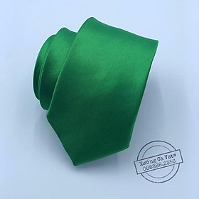 cà vạt xanh lá cây bản 5cm