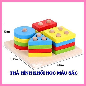 Đồ chơi gỗ giúp bé nhận biết được màu sắc hình khối