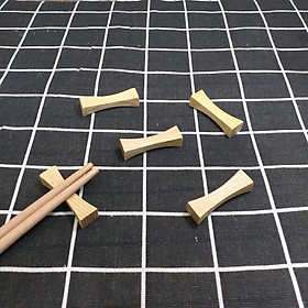 Bộ 5 gác đũa gỗ TẦN BÌ hình Nơ 4,5cm- Tiện dụng và sang trọng trên bàn ăn (E11)