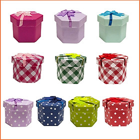 Hộp quà Lục giác (nhí) Phượng Hoàng L008 - 4,5 x 3 cm - Giao màu ngẫu nhiên