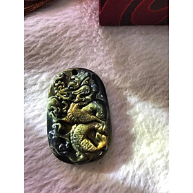 Mặt DÂY CHUYỀN RỒNG LƯỢN NGẬM CHÂU ĐÁ MẮT HỔ ĐEN XANH ÁNH VÀNG NHẸ TỰ NHIÊN SIZE DÀI 44MM X NGANG 29MM X DẦY 8MM NAM MỆNH THỦY MỆNH MỘC