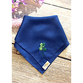 Khăn Lụa Thêu Cỏ 4 Lá SenSilk (Xanh) - Quà Tặng May Mắn