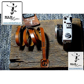 Mua (Made in VietNam) DÂY MÁY ẢNH DA BÒ THẬT MÀU NÂU ĐỎ - RAM A2 NÂU ĐỎ SANG TRỌNG