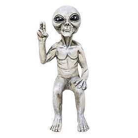 Extra Terrestrial Statue Resin Alien Figurine for Outdoor Garden Decoration